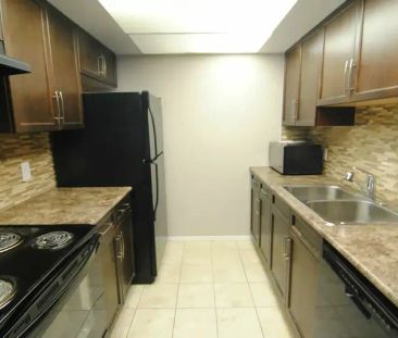 219, 4404-122 Street - 2 Bed 1.5 Bath Condo in Aspen Gardens! | 440... - Photo 1