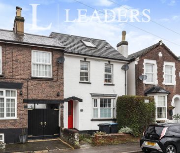 3 bedroom terraced to rent Cotterells - Photo 4