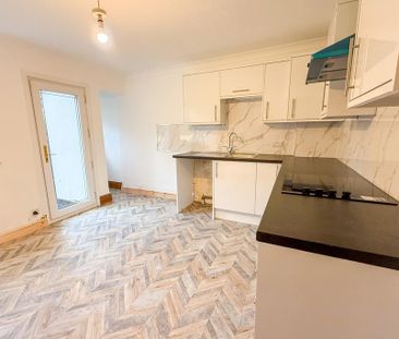 3 bedroom detached bungalow to rent - Photo 5