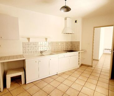 Location Appartement 2 pièces 51m² ORANGE 84100 - Photo 4