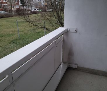 3-Raumwohnung mit Balkon im Erdgeschoss!!! - Photo 1