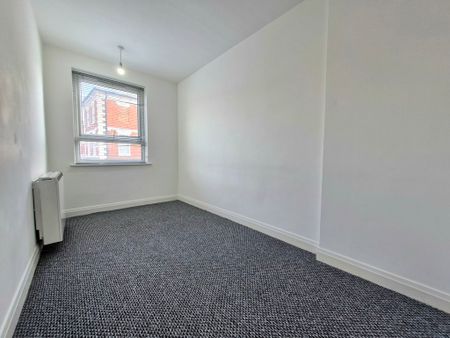 2 bedroom apartment to let - Photo 5