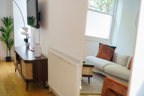 2 bedroom apartment to rent - Photo 1