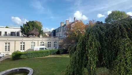 Appartement 1 pièces 41m2 REIMS 620 euros - Photo 3