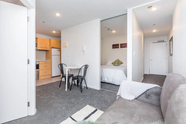 421 Queen Street – 1006 - Photo 1