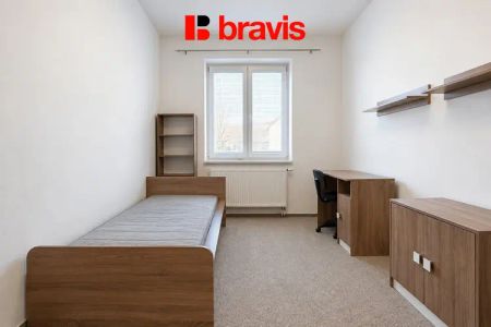 Pronájem zařízeného pokoje v bytě 3+1, Staré Brno, ulice Poříčí, internet v ceně - Photo 2