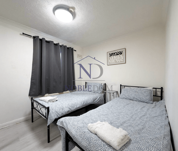 2 bedroom flat to rent - Photo 3