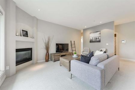 Executive 2 Bed Condo | Oliver | Underground Parking - Photo 4