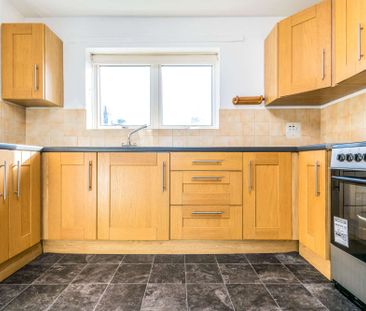 1 bedroom apartment to rent Hillcrest Close, Ashington, Pulborough,... - Photo 5