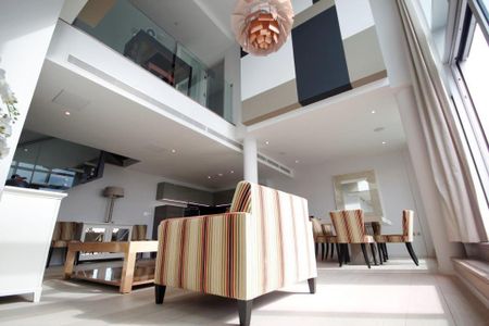 Baltimore Wharf, Canary wharf, London, E14 - Photo 4