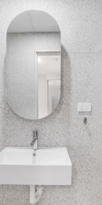 Recently renovated studio apartment - Photo 4