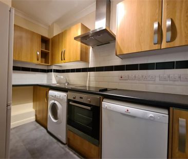 52 Fletton Avenue, Peterborough - Photo 3