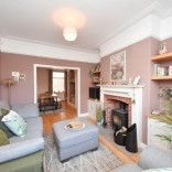 3 bed House - End Terrace for Rent - Photo 1