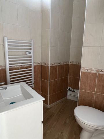 Location Appartement 1 pièce 27m² CHAMALIERES 63400 - Photo 5