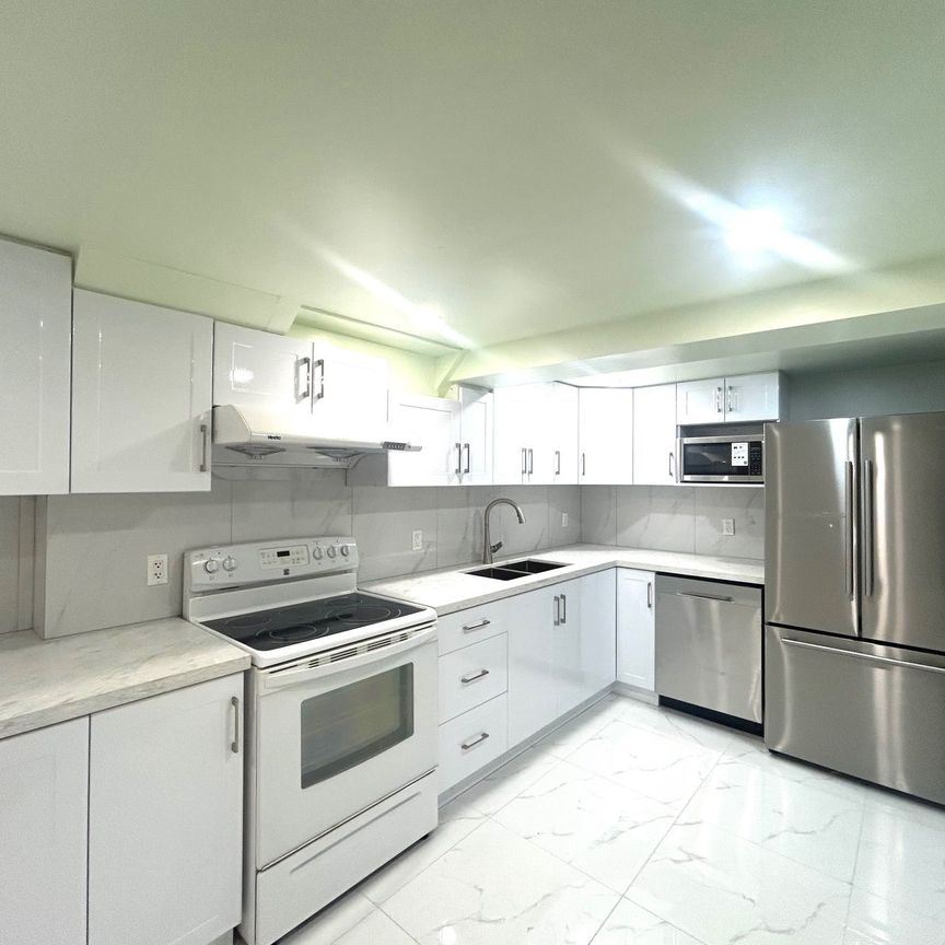 For Lease - 27 Frances Crescent, Toronto, Ontario - Photo 1