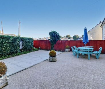 3 bedroom semi-detached house to rent - Photo 6
