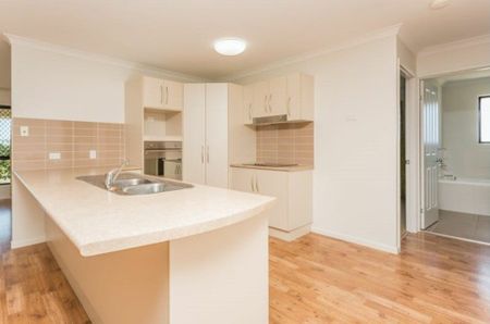 4-Bedroom Family Home in Eimeo - Photo 5