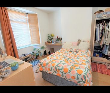 6 Bed Terraced House, Coleman Street, BN2 - Photo 4