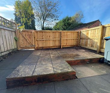 2 bedroom terraced house to rent - Photo 2