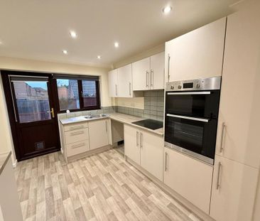 2 bedroom terraced house to rent - Photo 6