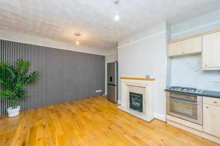 EAST PARK STREET MORLEY LEEDS - Photo 3