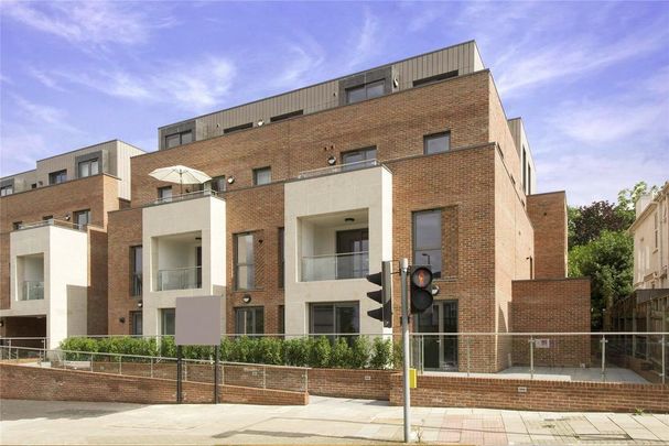 The Cascades, Finchley Road, NW3 - Photo 1