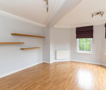 3 bedroom apartment to rent - Photo 2