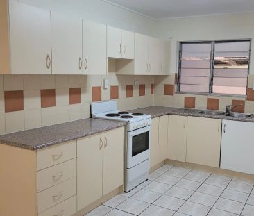 Unit 2/67 Punari Street, Currajong. - Photo 3