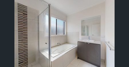 3 Allure Dr, Greenvale, Vic 3059 - Photo 3