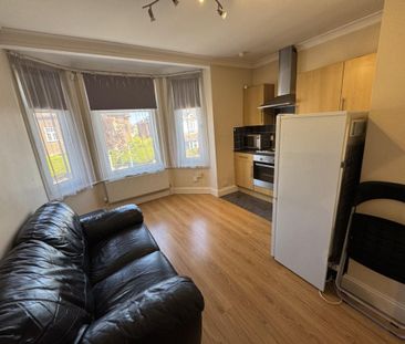 Welbeck Avenue, Southampton - Photo 4