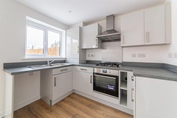 3 bedroom terraced house to rent - Photo 1