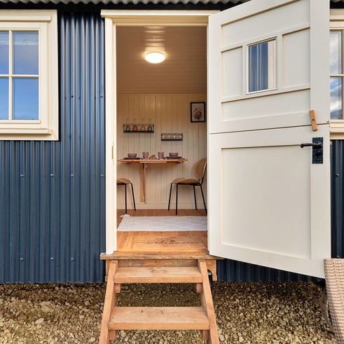 Walltree House - Photo 1