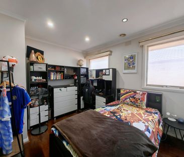 33 Cleary Court, Clayton South VIC 3169 - House For Rent | Domain - Photo 5