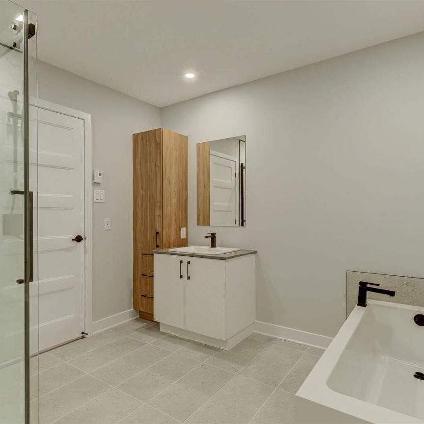 2 CH - 1 SDB - Granby - $1,600 /mo - Photo 1