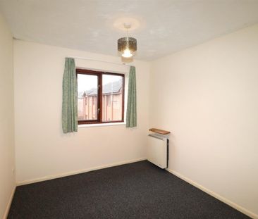 2 BED Apartment To rent - Photo 2
