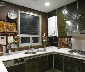 Exclusive Property of 200 m2 in an ideal location! In a private pas... - Photo 6