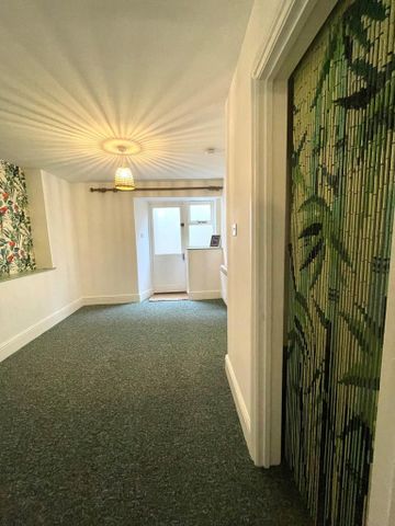 1 bedroom ground floor maisonette to rent - Photo 5