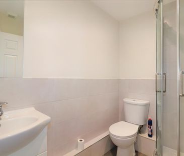 3 bedroom apartment to rent - Photo 5