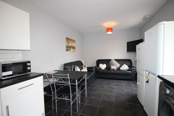 47 Kirkby Street - Photo 1