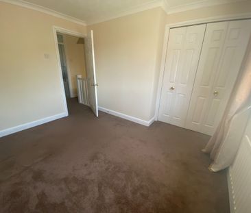 2 bedroom house to rent Damask Gardens, Hampshire, Waterlooville, PO7 - Photo 2