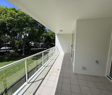 Beautiful 1 Bedroom Apartment in "Liberty" - Photo 6