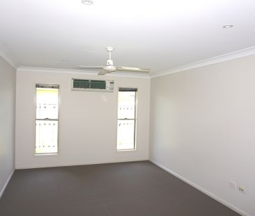 Spacious Family Home in Prime Location - 26 Duranbah Road, Blacks B... - Photo 6