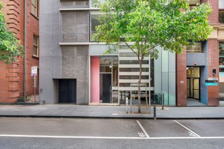 Spacious One Bedroom In Iconic Flinders Lane - Photo 2