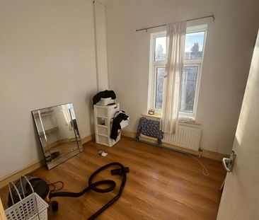 Room in a Shared House, Gorse Street, M32 - Photo 2