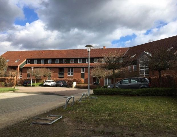 Gemütliche Wohnung in einer Service- bzw. Seniorenwohnanlage inkl. Betreuung (WBS erforderlich) 1,5-Zi. - Foto 1