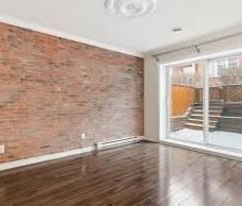 🏡 Condo 3½ entièrement rénové à louer – Brossard (Quartier C) - Photo 1