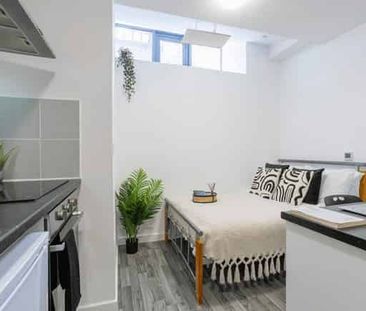 Bronze Studio - Photo 2