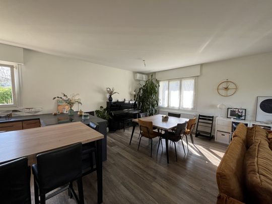 Location Maison 5 pièces 138m² MIONS 69780 - Photo 1