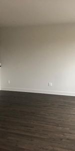 Maison de ville moderne à louer (construite en 2020)/Mondern Townhouse for rent (2020 Bulit) - Photo 3