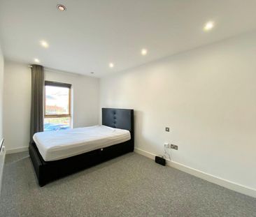 1 bedroom Flat To Let - Photo 1